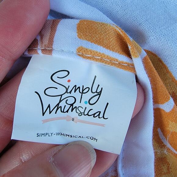 Simply whimsical apron with cupcakes - Picture 5 of 5